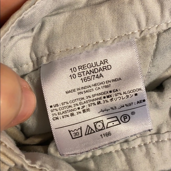 2 pair Old Navy Shorts Sz 10 Khakis and Green - Picture 5 of 9